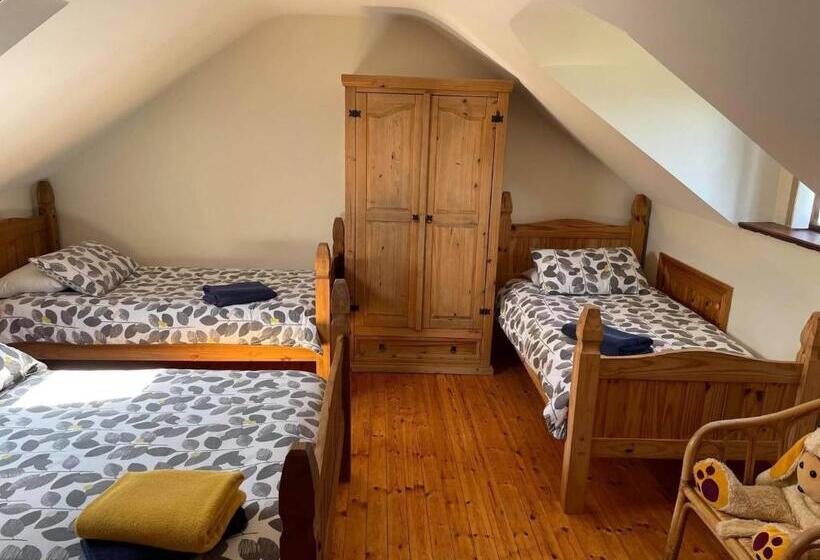 غرفة قياسية رباعية, Church View B&b