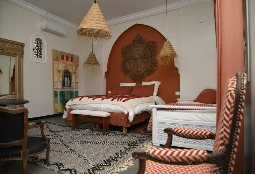 스탠다드 트리플 룸, Dar Yomma