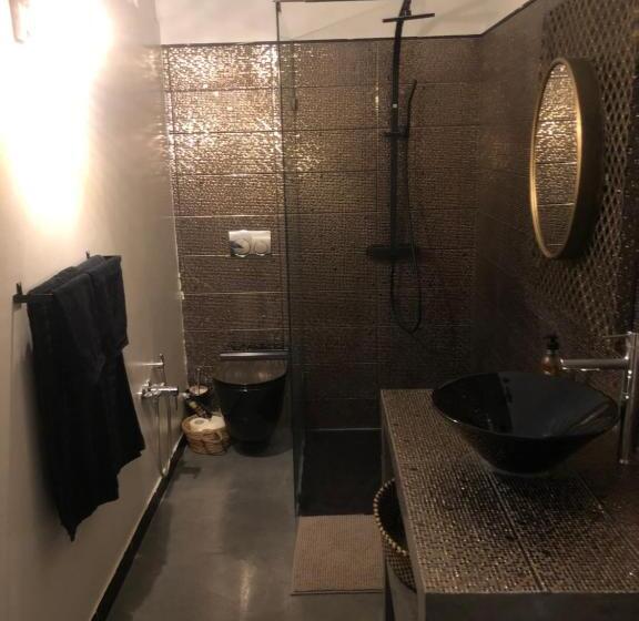 스탠다드 트리플 룸, Dar Yomma