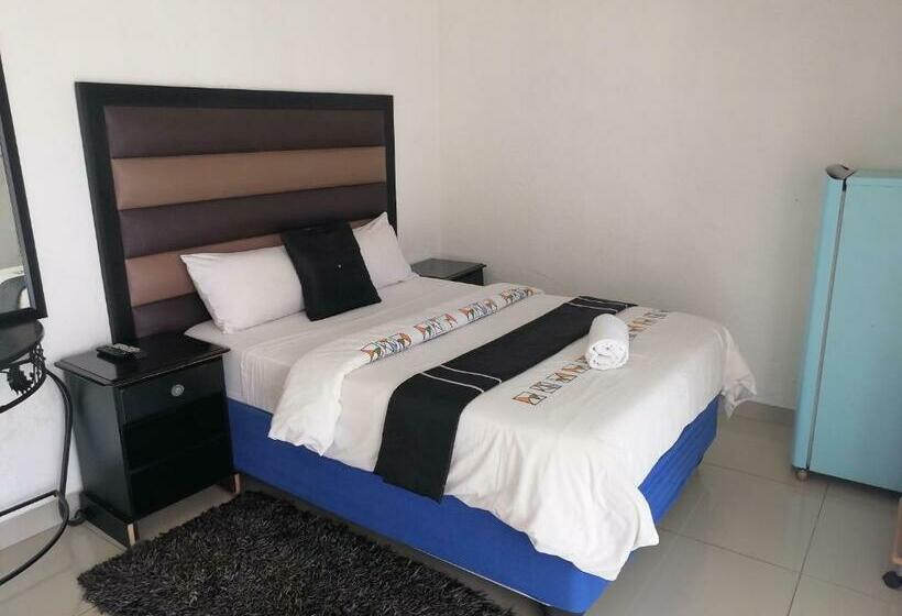 Семейный Номер, Franchise Benoni Guest House