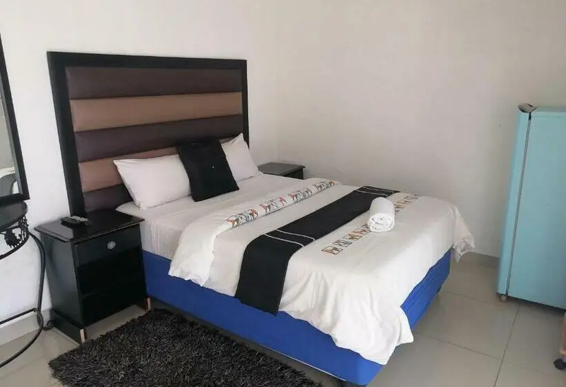 ファミリールーム, Franchise Benoni Guest House