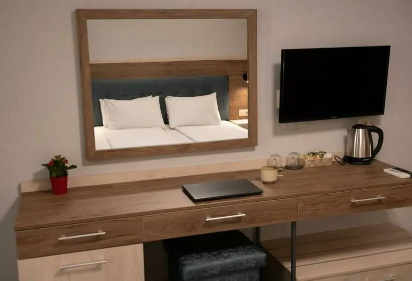 اتاق استاندارد با بالکن, Guest House Velik
