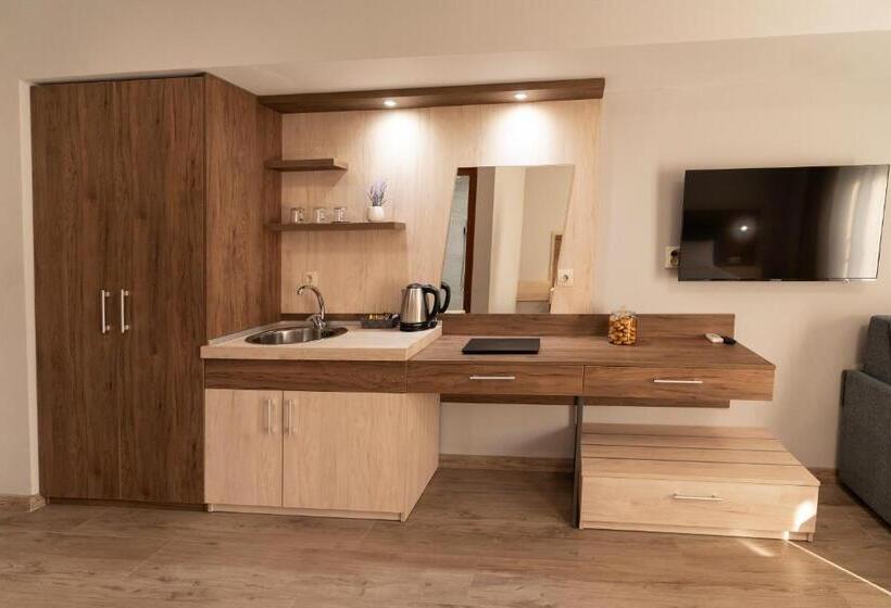 חדר דלוקס עם מרפסת, Guest House Velik