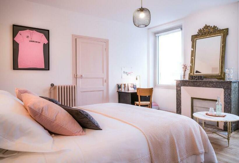 חדר סטנדרט, La Bicicleta Ravito