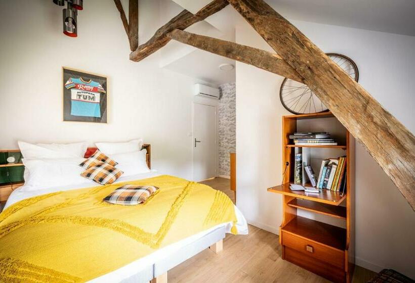 חדר סטנדרט, La Bicicleta Ravito