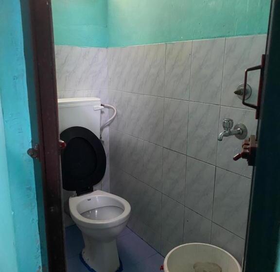 이코노미 룸, Omkara Residency Only For Indians