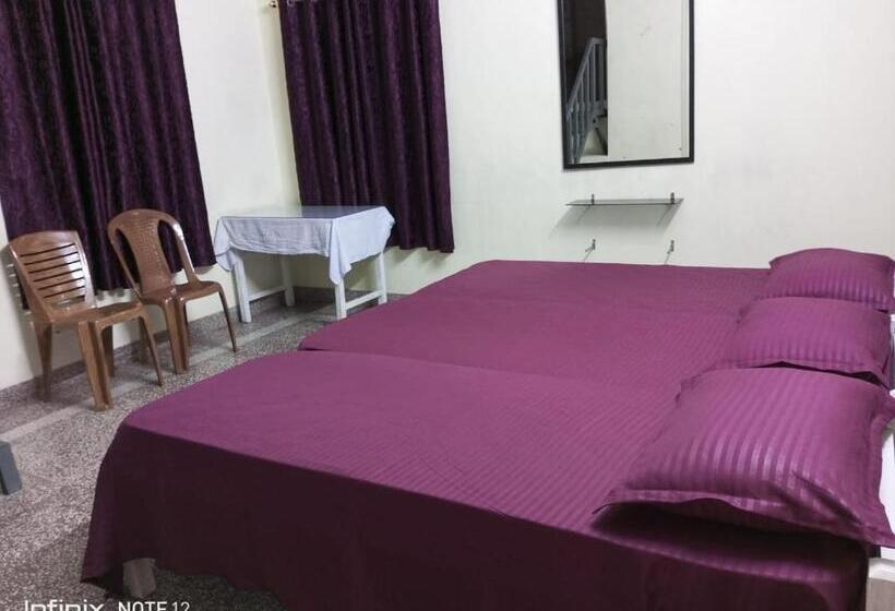 이코노미 트리플 룸, Omkara Residency Only For Indians