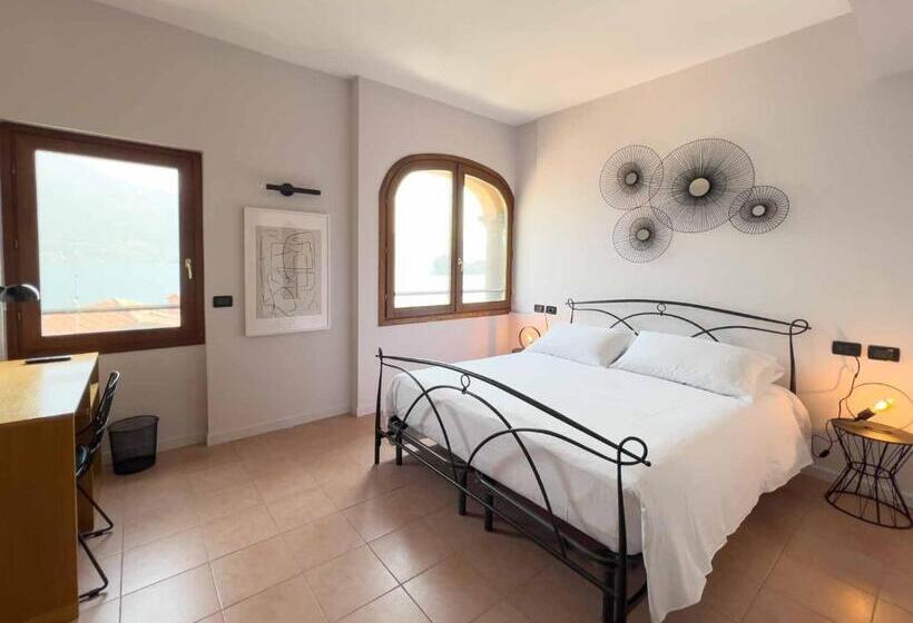 Номер Стандарт Вид на Озеро, Sensole Locanda Contemporanea