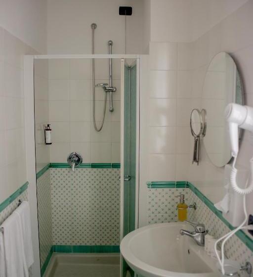 Номер Стандарт Вид на Озеро, Sensole Locanda Contemporanea