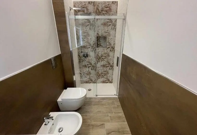اتاق لوکس, B&b Altomare