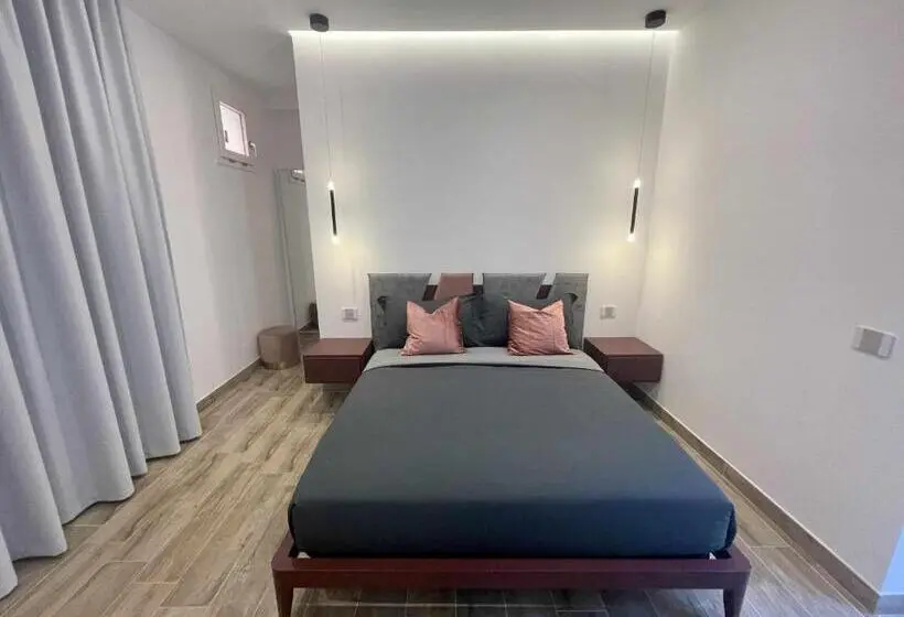 اتاق لوکس, B&b Altomare