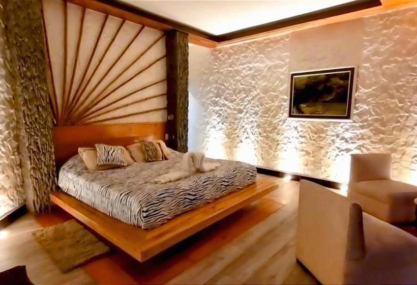 Suite with lake view, Cantalarana, Antes Wikiri Lodge