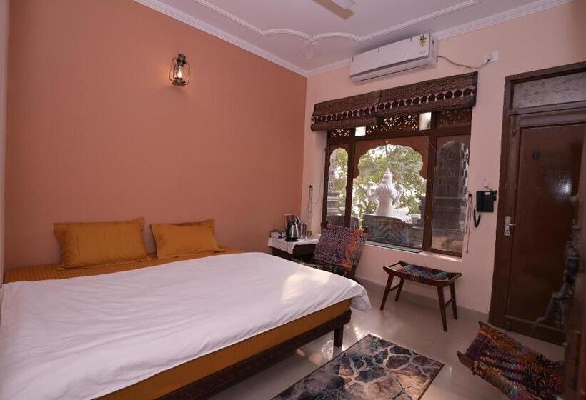 デラックスルーム, Vedic Dham Ganga