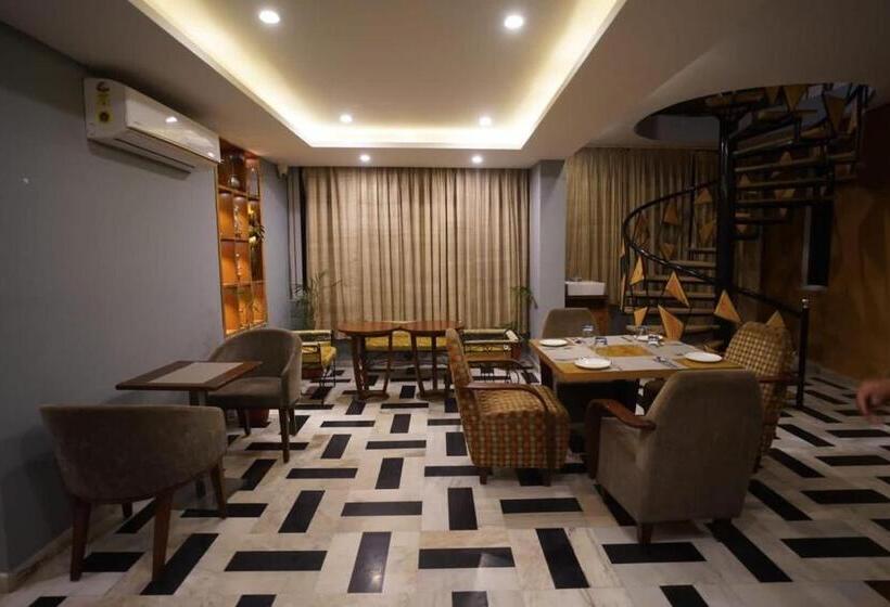 豪华房间, Fabhotel Naivara Boutique