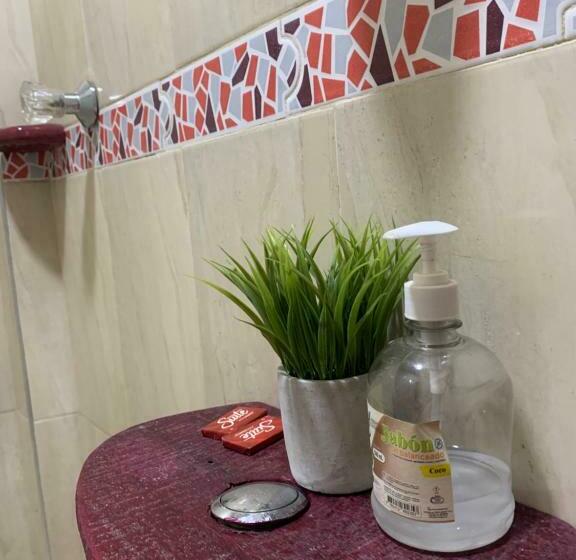 标准间, Bogotá Kings 101