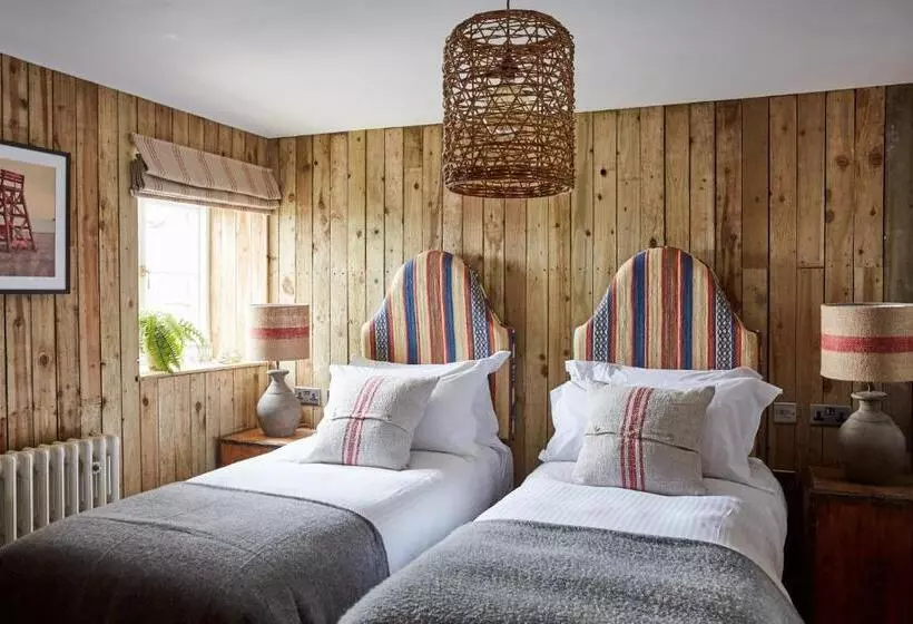 اتاق استاندارد, Artist Residence Cornwall