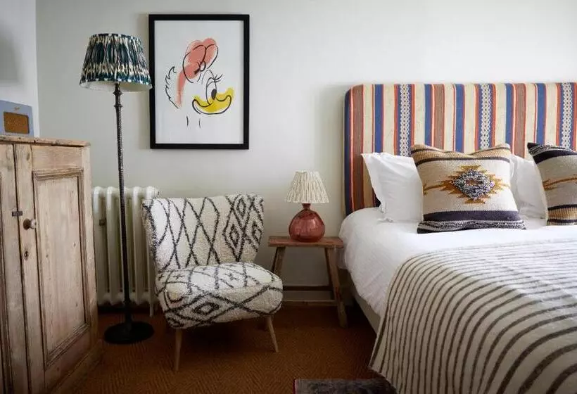 اتاق استاندارد, Artist Residence Cornwall
