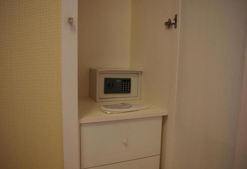 Номер Стандарт Трехместный, La Piccola Locanda