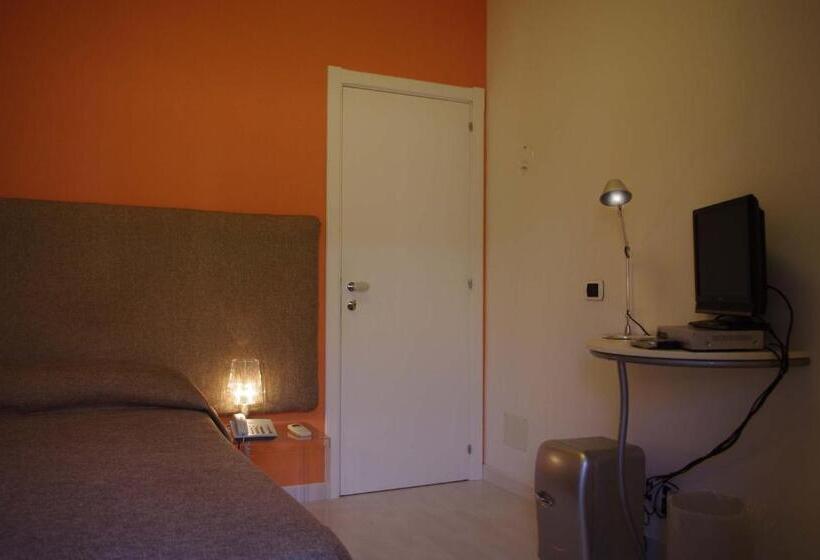 Номер Стандарт Индивидуальный, La Piccola Locanda