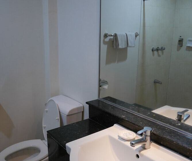 豪华房间, Circle Inn Hotel And Suites Bacolod