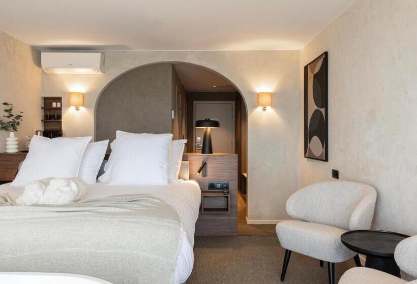 オーシャンビュージュニアスイート, Beach Palace