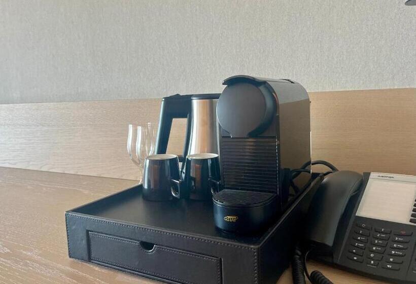 オーシャンビュースタンダードルーム, Beach Palace