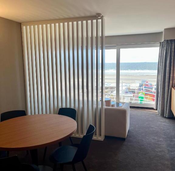 オーシャンビュースイート, Beach Palace