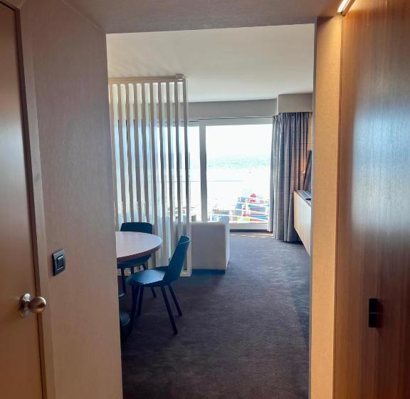 オーシャンビュースイート, Beach Palace