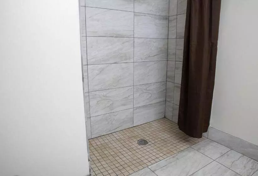身障者適用スタンダードルーム, Blisspoint Inn & Suites Marion