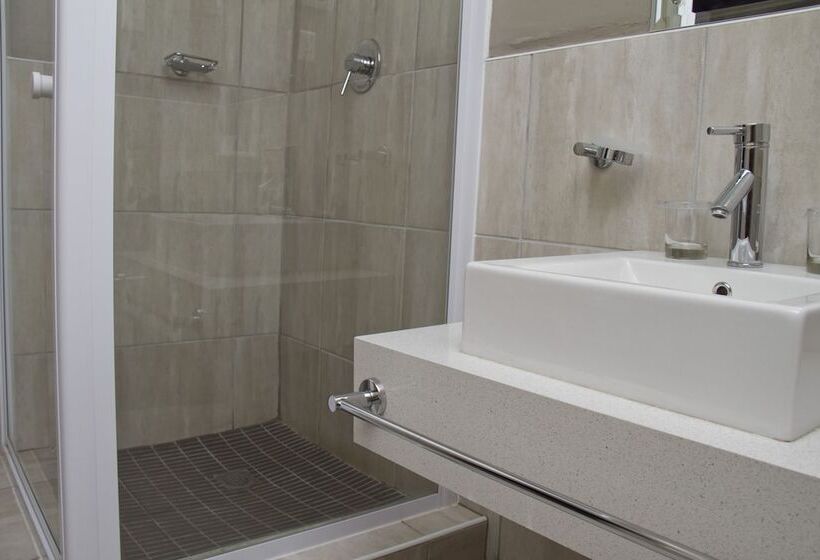 בקתת חדר, Cresta Marang Gardens