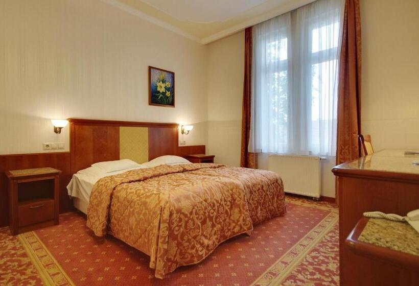 Номер Стандарт, Elizabeth