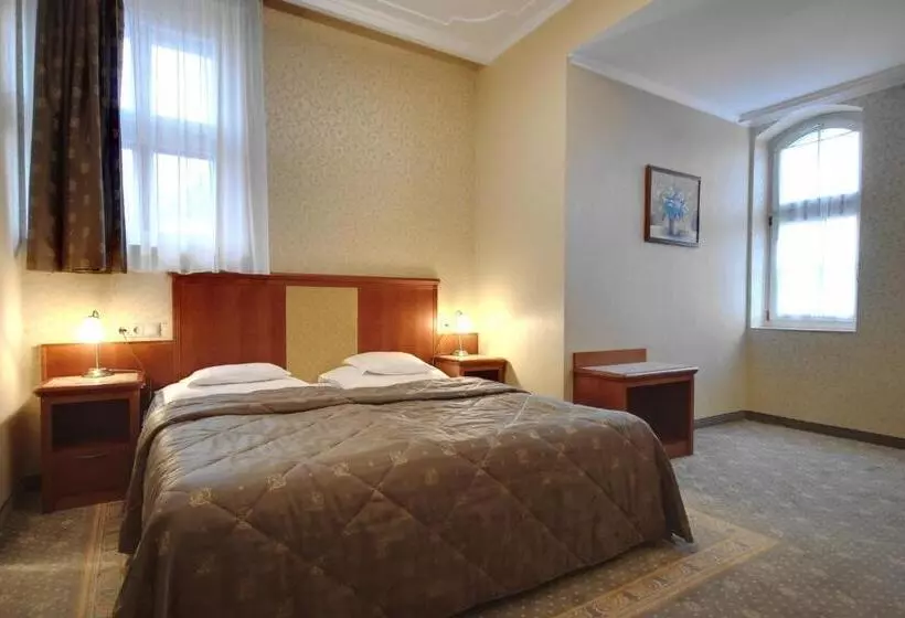 Deluxe-huone, Elizabeth