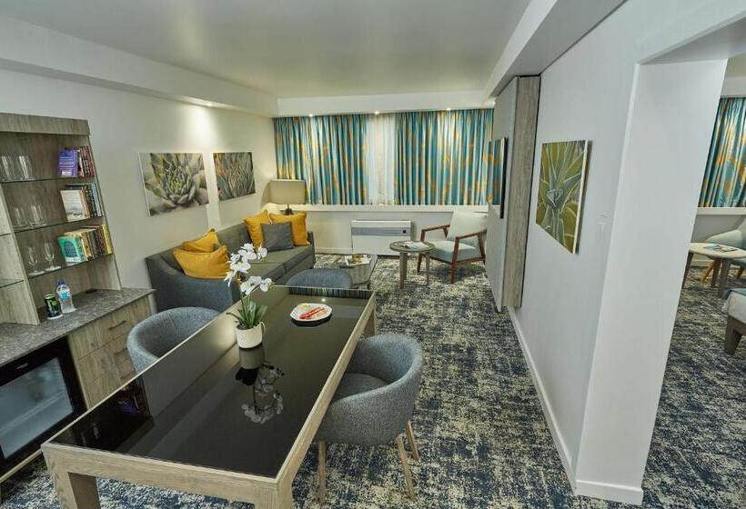 סוויטה, Garden Court Mthatha