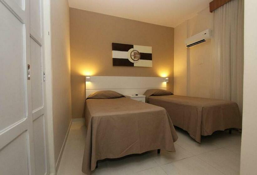 דירת חדר, Gonzaga Flat