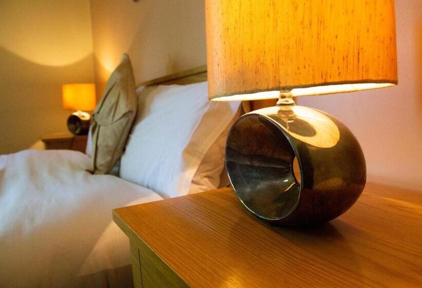 חדר סטנדרט, Groarty House/manor