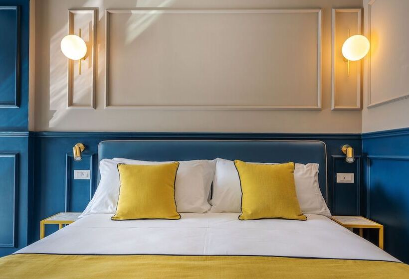 带泳池观景的豪华房, Mary