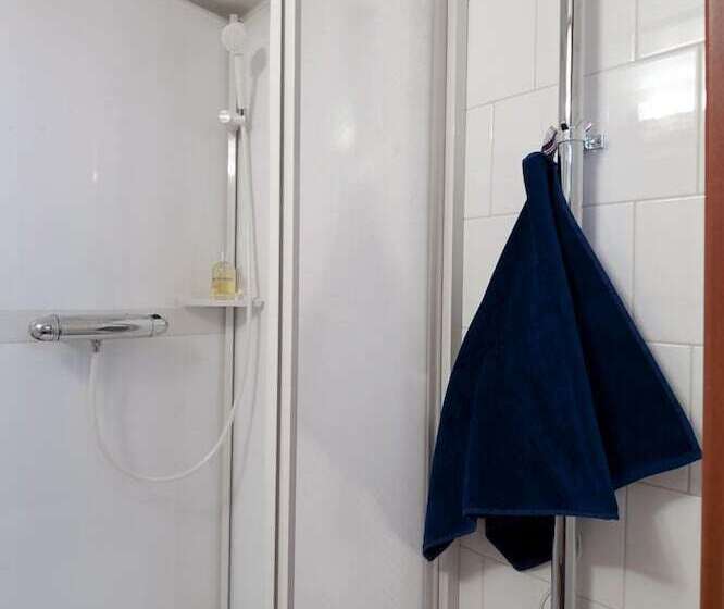 חדר סטנדרט, M/s Monika