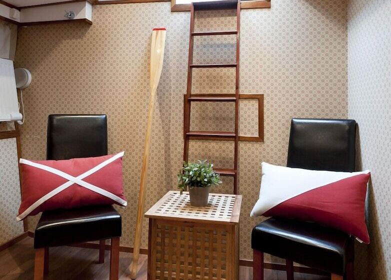 חדר סטנדרט, M/s Monika