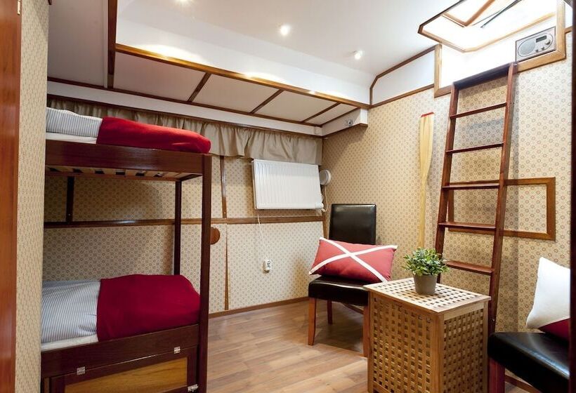 חדר סטנדרט, M/s Monika