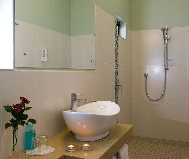اتاق استاندارد, Namib Guesthouse