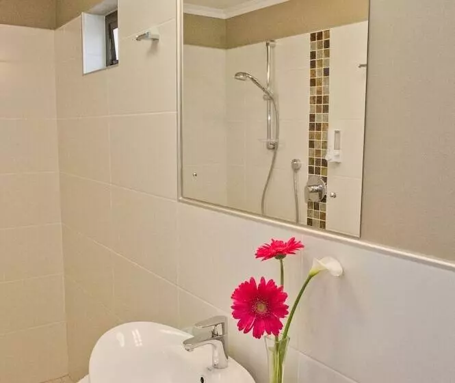اتاق استاندارد, Namib Guesthouse
