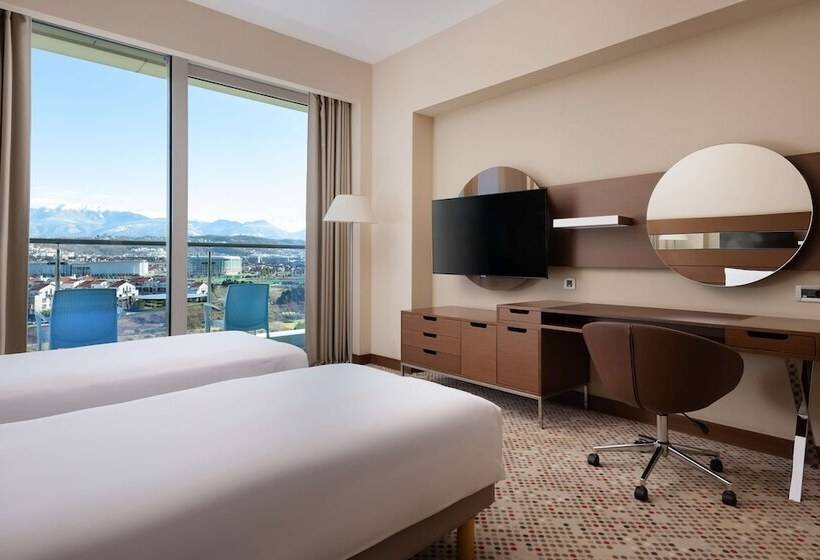 اتاق استاندارد با چشم‌انداز کوهستان, Radisson Blu Resort & Congress Centre Sochi