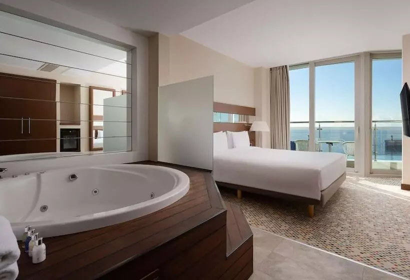 オーシャンビュージュニアスイート, Radisson Blu Resort & Congress Centre Sochi