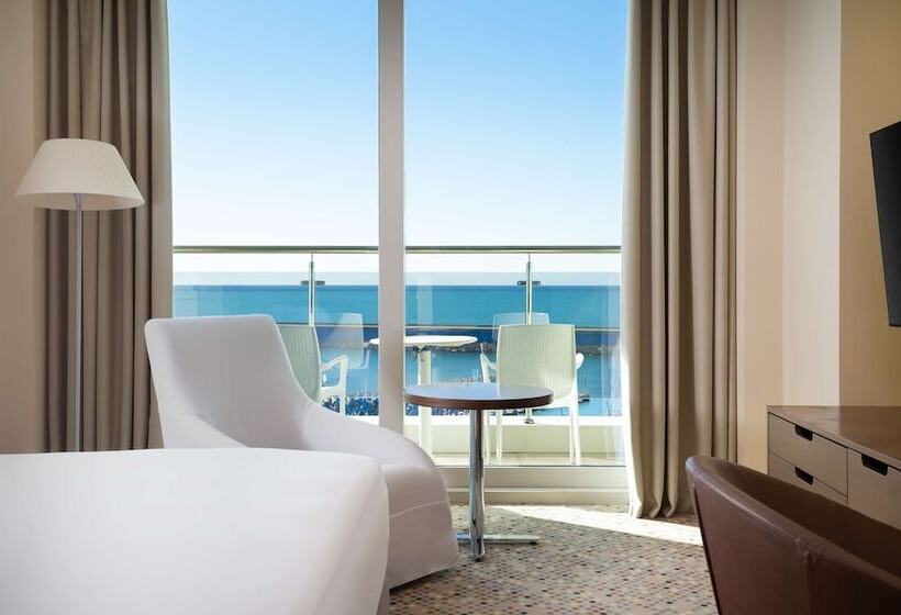 اتاق پرمیوم با چشم‌انداز دریا, Radisson Blu Resort & Congress Centre Sochi