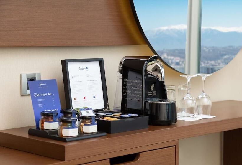 اتاق سوپریور با چشم‌انداز دریا, Radisson Blu Resort & Congress Centre Sochi