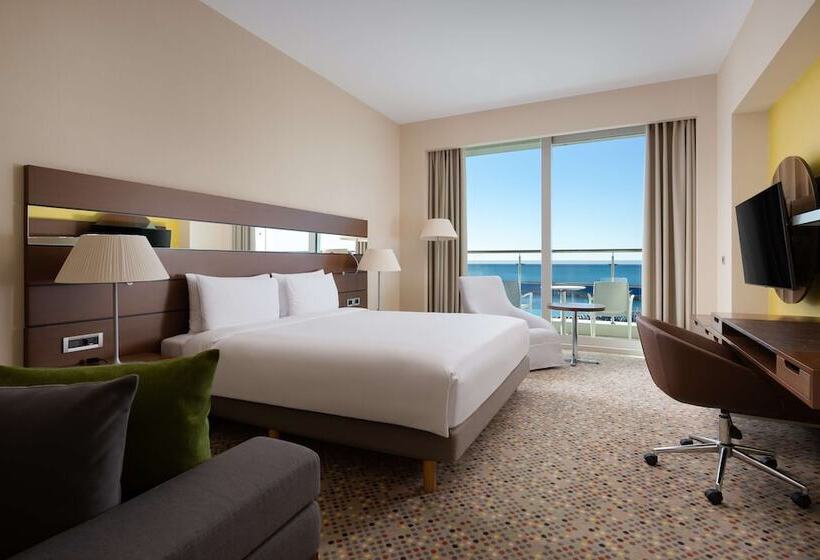 اتاق سوپریور با چشم‌انداز دریا, Radisson Blu Resort & Congress Centre Sochi