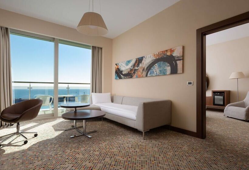 سوییت با چشم‌انداز دریا, Radisson Blu Resort & Congress Centre Sochi