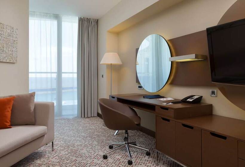 سوییت جونیور با چشم‌انداز دریا, Radisson Blu Resort & Congress Centre Sochi