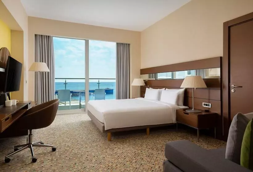 オーシャンビューのプレミアムルーム。, Radisson Blu Resort & Congress Centre Sochi