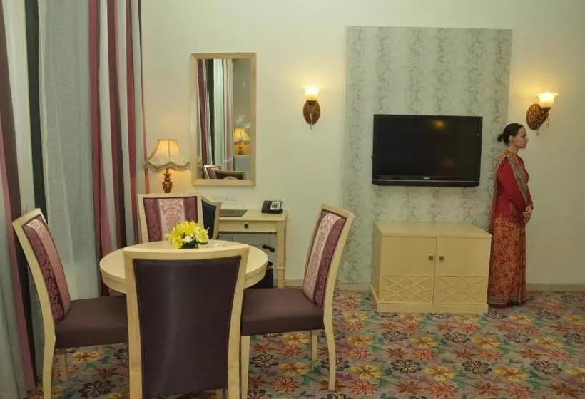 プレミアムルーム, Royal Tulip Navi Mumbai
